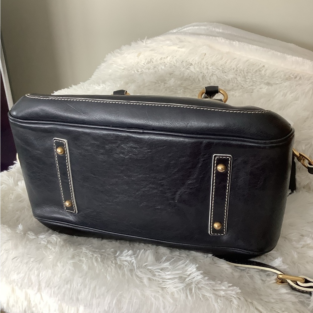 Dooney and Bourke black satchel in smooth leather - Picture 8 of 11